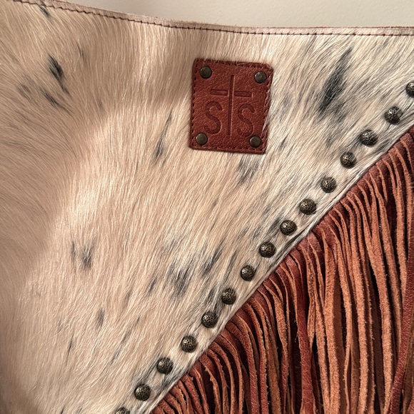 Brown and Cream Fringe Cow Print Shoulder Bag…..used once. - Picture 3 of 7
